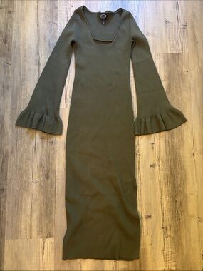 Ribbed Maxi Dress